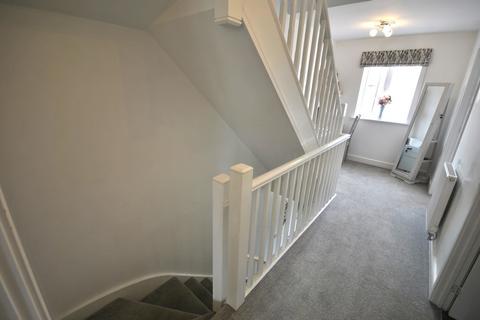 73 Heatherfields Crescent, New Rossington, Doncaster, DN11 0TY