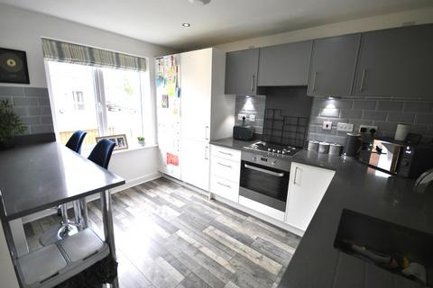 73 Heatherfields Crescent, New Rossington, Doncaster, DN11 0TY