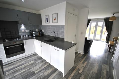 73 Heatherfields Crescent, New Rossington, Doncaster, DN11 0TY