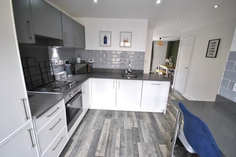 73 Heatherfields Crescent, New Rossington, Doncaster, DN11 0TY