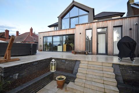 5 bedroom detached house for sale, Bawtry Road, Doncaster DN4