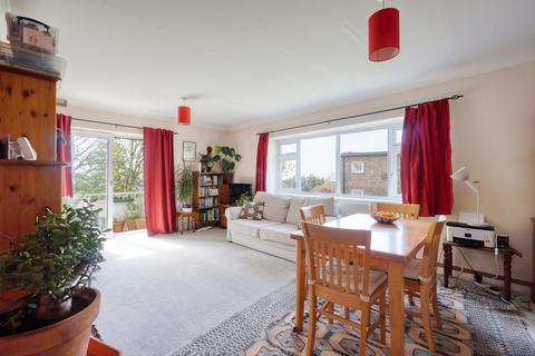 2 bedroom flat for sale, Woodland Court Dyke Road Avenue, Hove BN3
