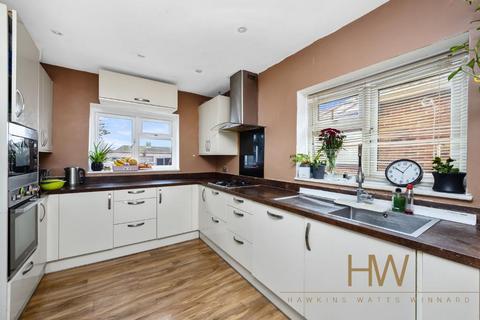 3 bedroom semi-detached house for sale, Holmbush Way, Southwick, BN42 4YD