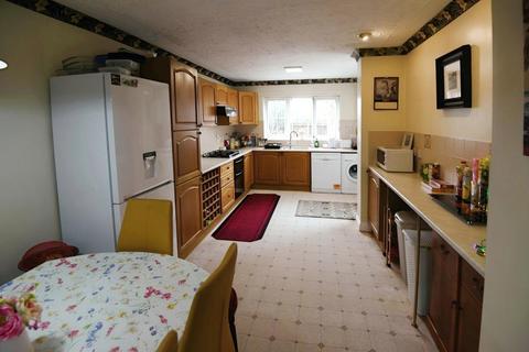 3 bedroom detached bungalow for sale, Fleet Road, Holbeach, Spalding, Lincolnshire, PE12 8LE