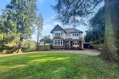 5 bedroom detached house for sale - Beech Avenue, Sanderstead, Surrey, CR2 0NL