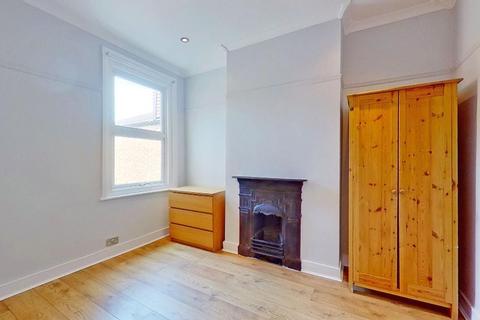 2 bedroom flat for sale - Oxford Avenue, Wimbledon Chase, SW20 8LS