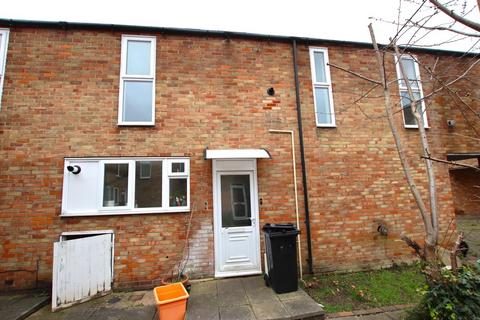 3 bedroom end of terrace house to rent - Armada Close, Basildon SS15