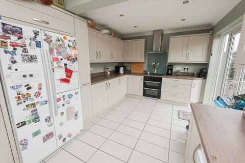 5 bedroom detached house for sale, Buttermere Close, Lincoln