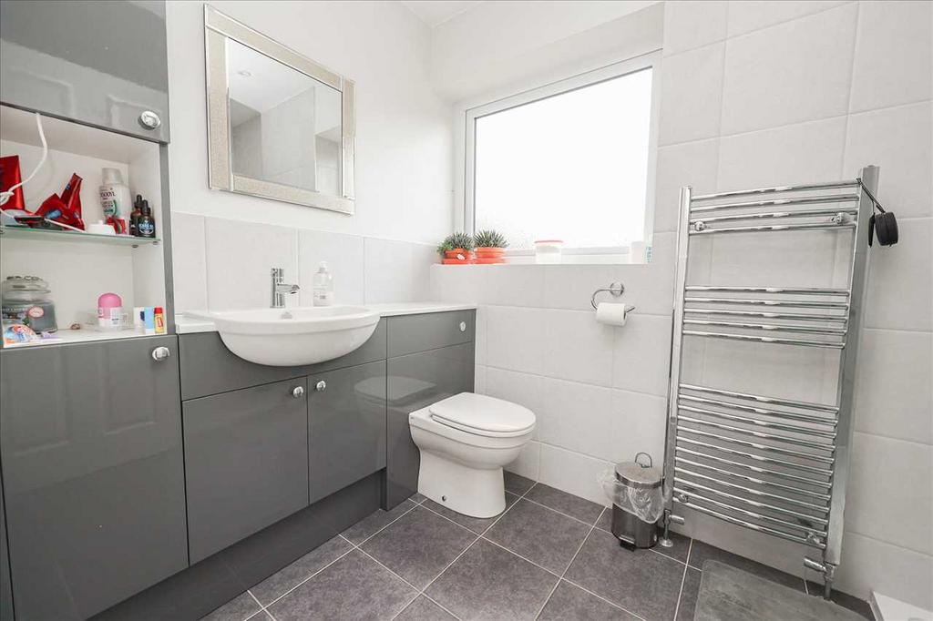 Ensuite Bathroom