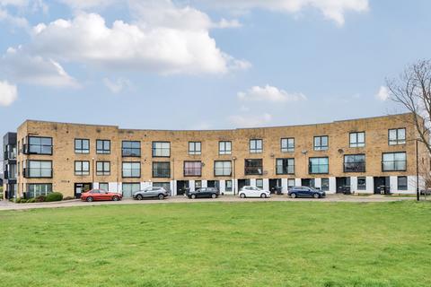 2 bedroom apartment for sale, Southfields Green, Gravesend, Kent