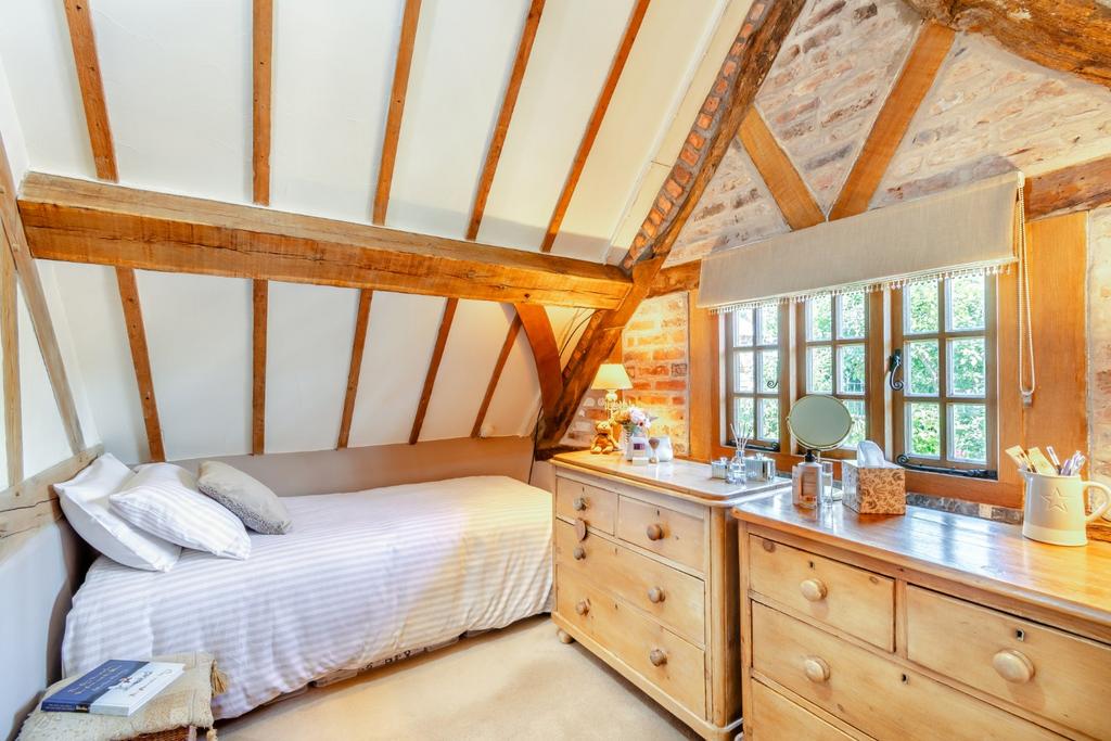 Further Bedroom [3]