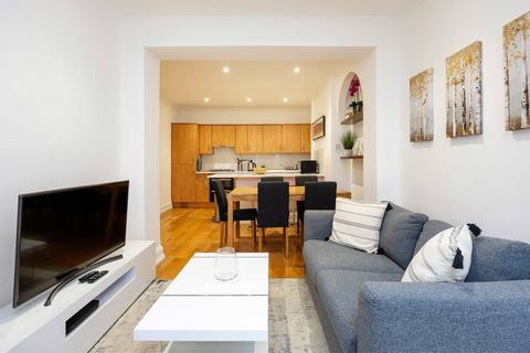 2 bedroom apartment for sale, Willoughby Road, London, NW3