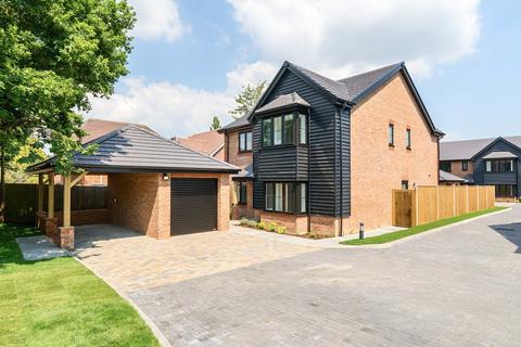 4 bedroom detached house for sale, Sweethill Farm, 260 Botley Road, Burridge, Southampton, SO31