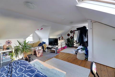 5 bedroom terraced house for sale, High Street, Great Torrington, Devon, EX38