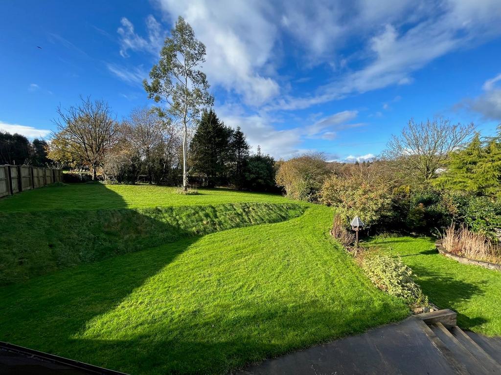 Capel Seion Road, Pontyberem... 4 bed property with land for sale £