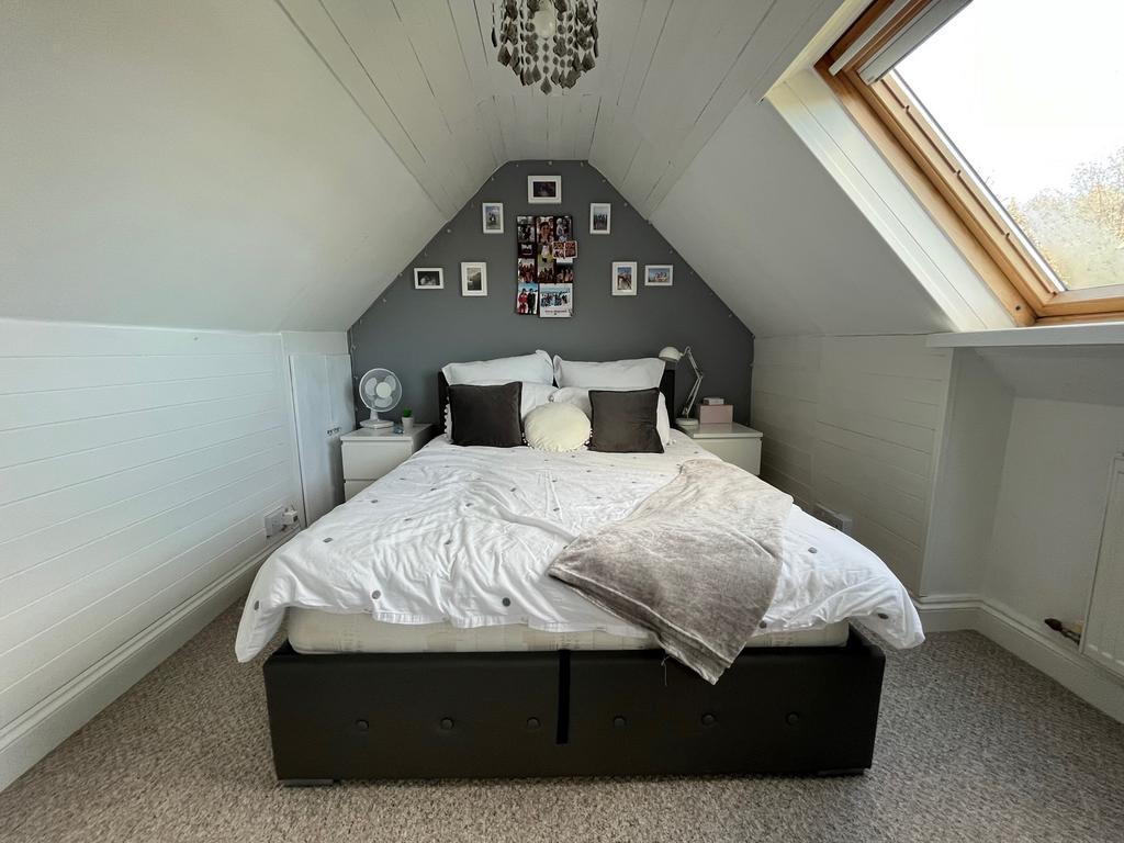 Large Double Bedroom Space