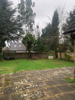 143 Farnham Lane, Slough, SL2 2AS