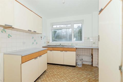 2 bedroom ground floor flat for sale, Downview Road, Worthing, BN11 4QS