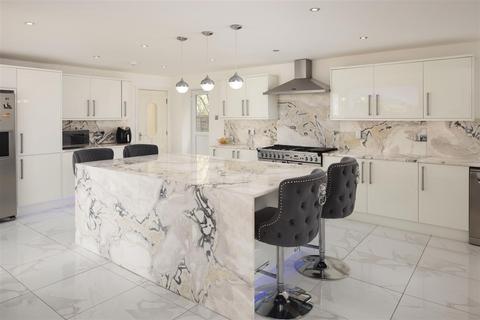 7 bedroom detached house for sale, Kings Road, Leeds LS16