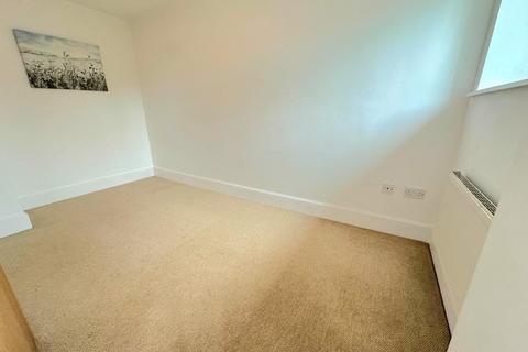 undefined, Artizan Road, Northampton NN1