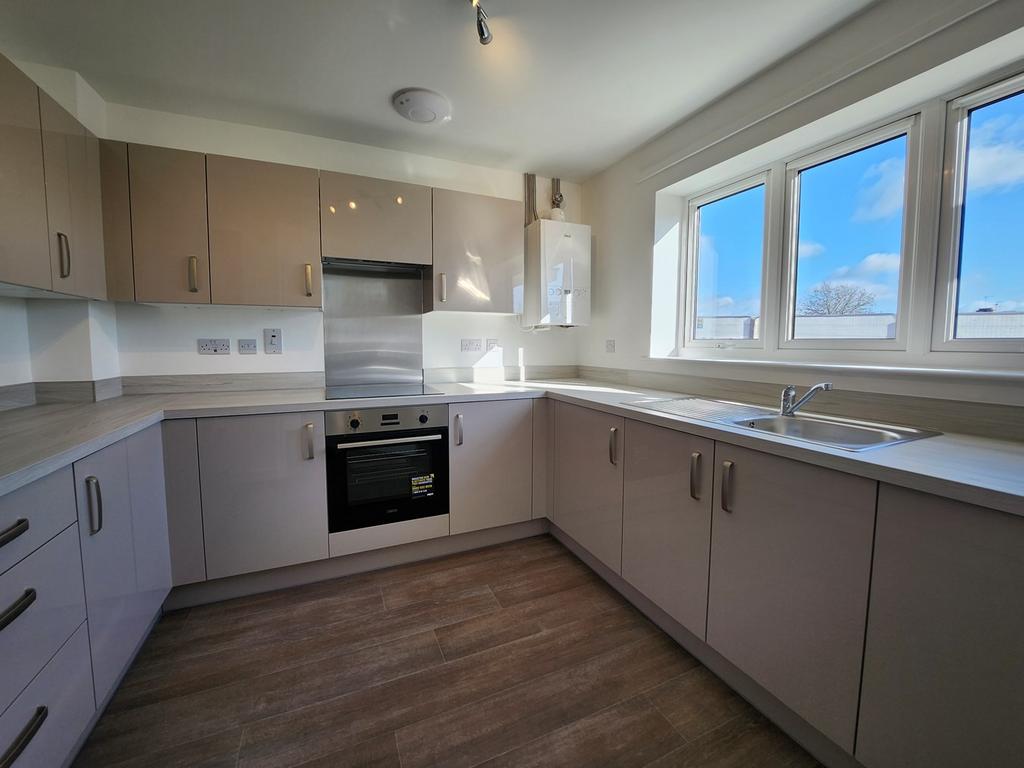 Walnut Avenue, Langford, Biggleswade, SG18 3 bed end of terrace house