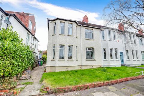 4 bedroom semi-detached house for sale, Winchester Avenue, Penylan, Cardiff