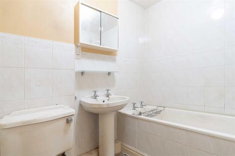 2 Akester Close, Beverley, HU17 0TZ