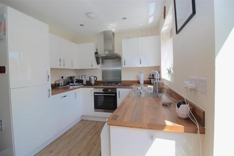 2 Compton Way, Birmingham, B33 8DD