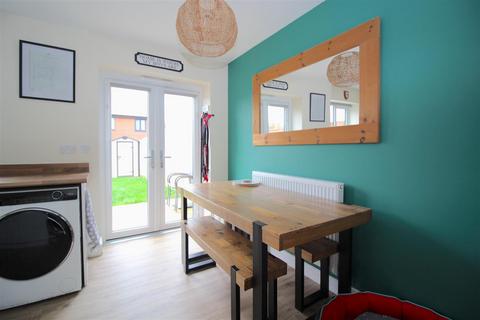 2 Compton Way, Birmingham, B33 8DD