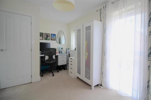 2 Compton Way, Birmingham, B33 8DD