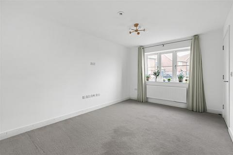 5 Adeane Road, Sawston, Cambridge, CB22 3FN