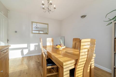 53 Oatlands Road, Enfield, EN3 5LL