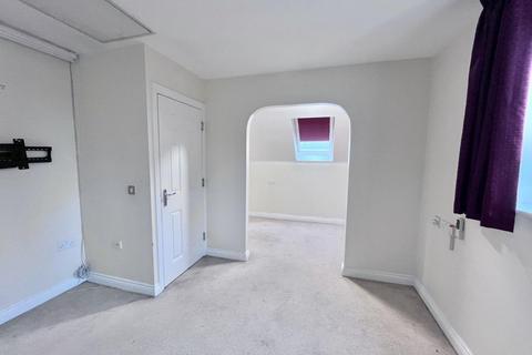 37 Nine Acres Close, Hayes, UB3 1SW