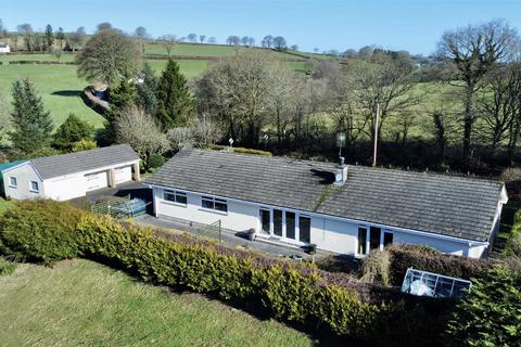 5 bedroom bungalow for sale - Cribyn, Nr Lampeter