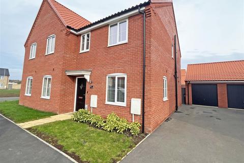 3 bedroom semi-detached house for sale, Woodroffe Drive, Crowland PE6