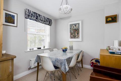 7 Olvega Drive, Buntingford, SG9 9FJ