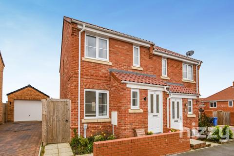 2 bedroom semi-detached house for sale, Garman Way, Hadleigh IP7