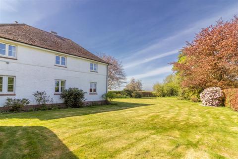 5 bedroom detached house to rent, Hattingley Farmhouse