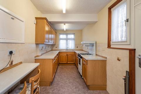 3 bedroom detached house for sale, Normanhurst Avenue, Bexleyheath, DA7