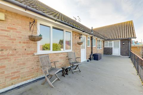 114 Alinora Crescent, Goring By Sea, Worthing, BN12 4HJ