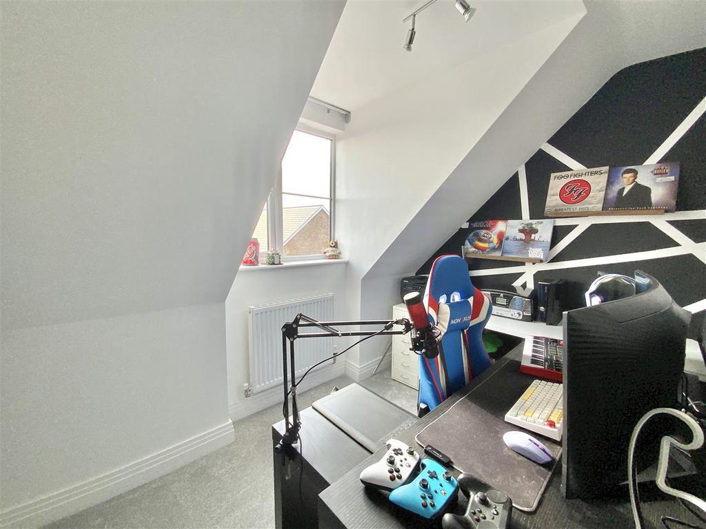 Bedroom 4 (Second Floor)