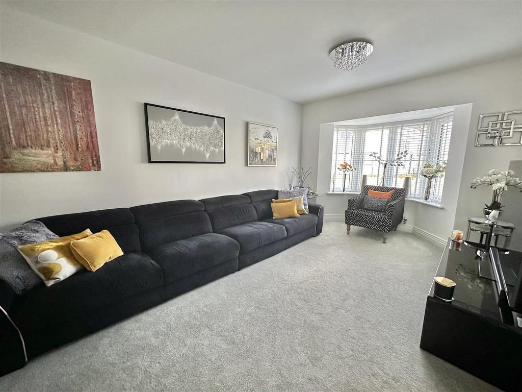 Living Room (Ground Floor)