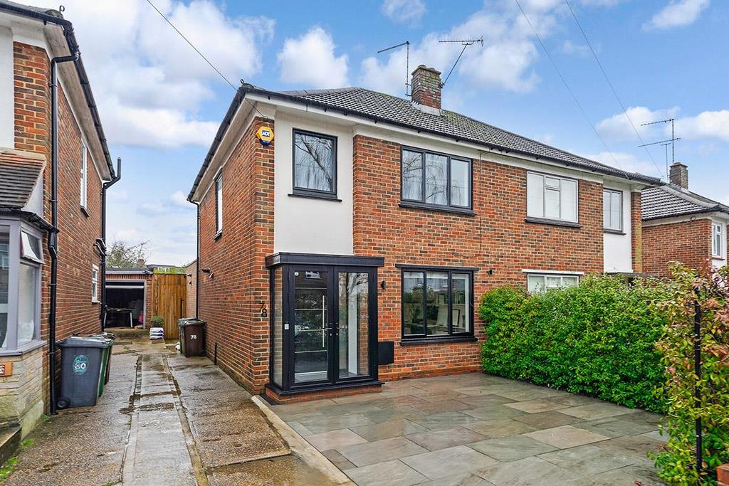 Hawkwood Crescent, London E4 3 bed semidetached house for sale £699,995