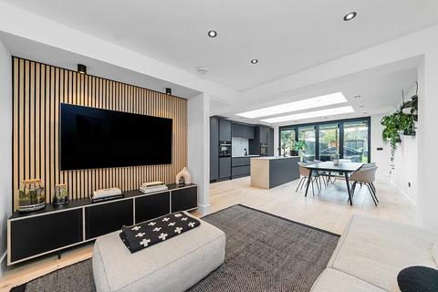 78 Hawkwood Crescent, London, E4 7PJ