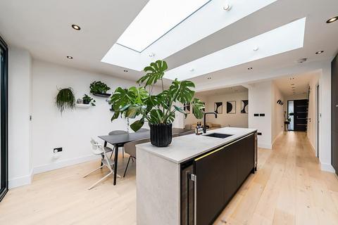 78 Hawkwood Crescent, London, E4 7PJ