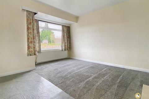 3 bedroom semi-detached house for sale, Thornes Moor Drive, Wakefield WF2