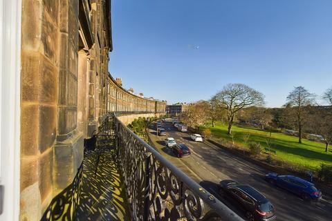 2 bedroom apartment for sale, The Crescent, Scarborough YO11