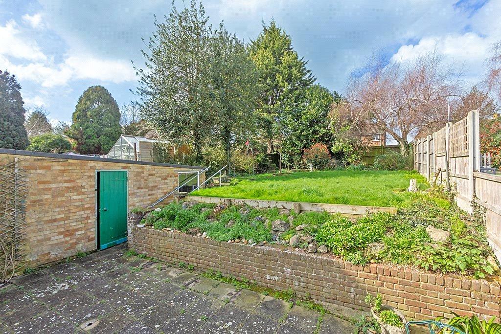 Windsor Drive, Sittingbourne, Kent, ME10 3 bed bungalow for sale £340,000
