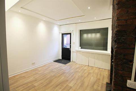 Property to rent, Walker Street, Manchester M34