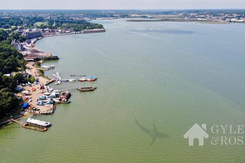 4 bedroom detached house for sale, Mistley Marina